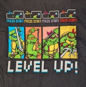 🐢Old Navy Teenage Mutant Ninja Turtles “Level Up” Graphic Tee – Unisex Small